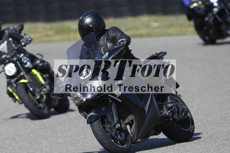 /01 02.04.2026 MAZ ADR/Gruppe gelb Gruppe gruen/77